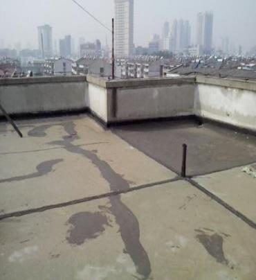 阿拉山口漏水维修 楼顶漏水是什么原因，楼顶漏水维修方法是什么?